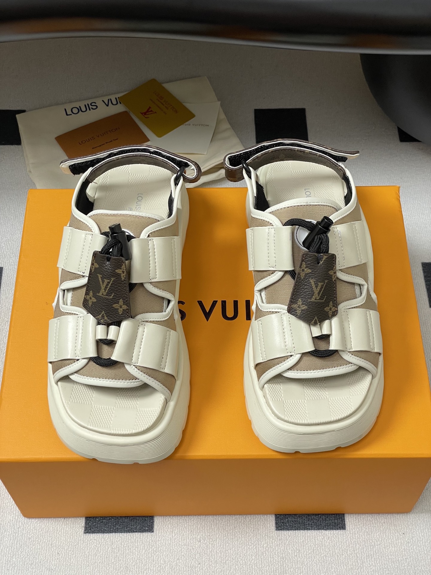 Louis Vuitton Chameleon Sandals-5CM(EU5-42)