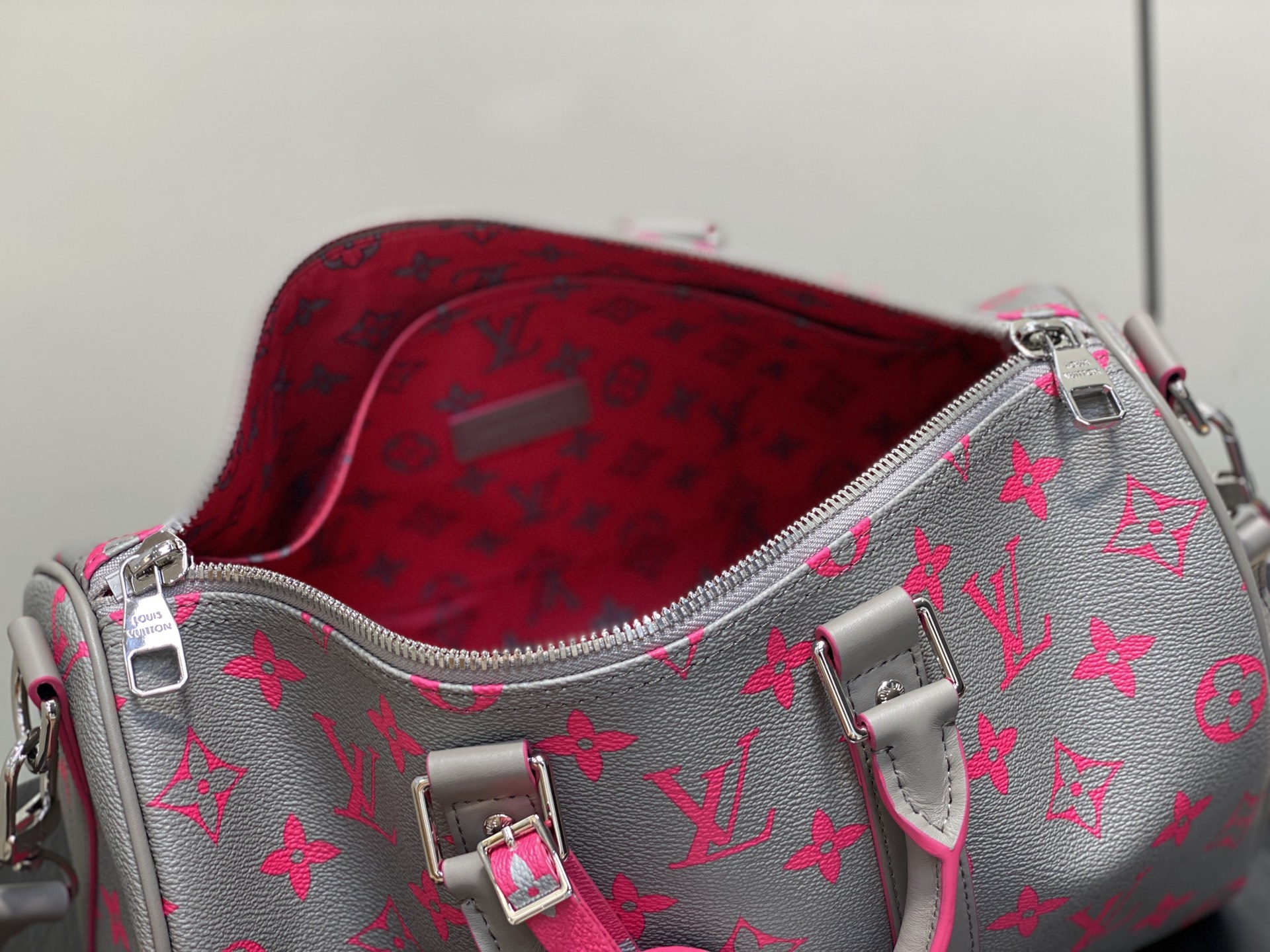 Louis Vuitton Keepall Bandoulière 35 (34 x 21 x 16CM)