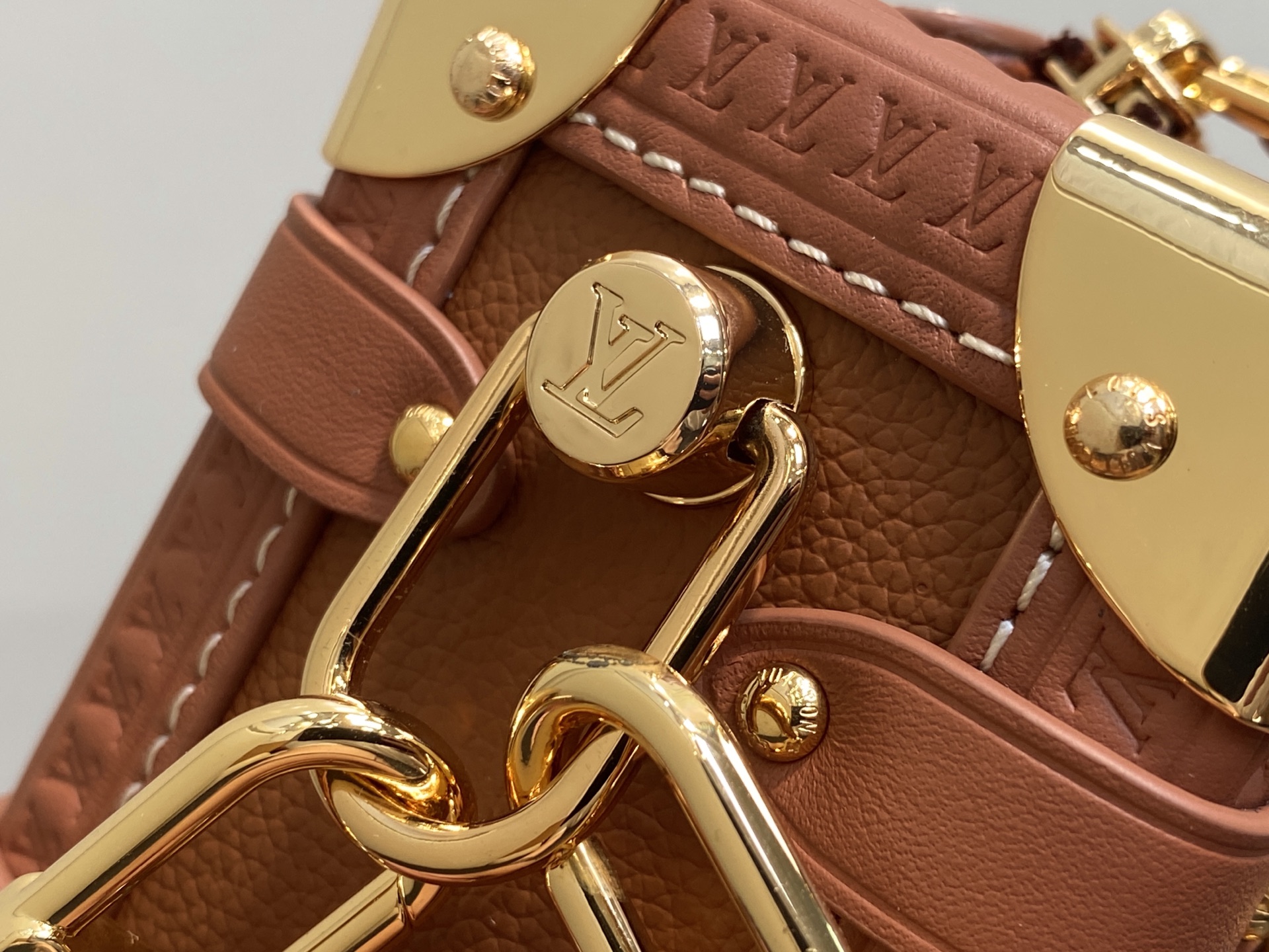 Louis Vuitton Side Trunk Bag (18.0 x 12.5 x 8 CM)