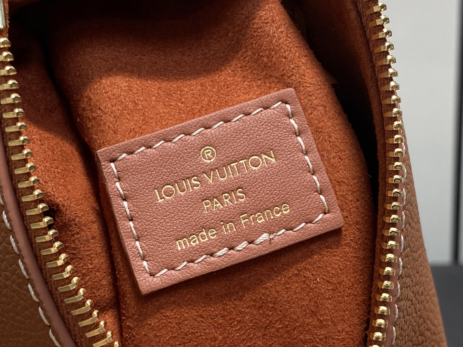 Louis Vuitton Side Trunk Bag (18.0 x 12.5 x 8 CM)