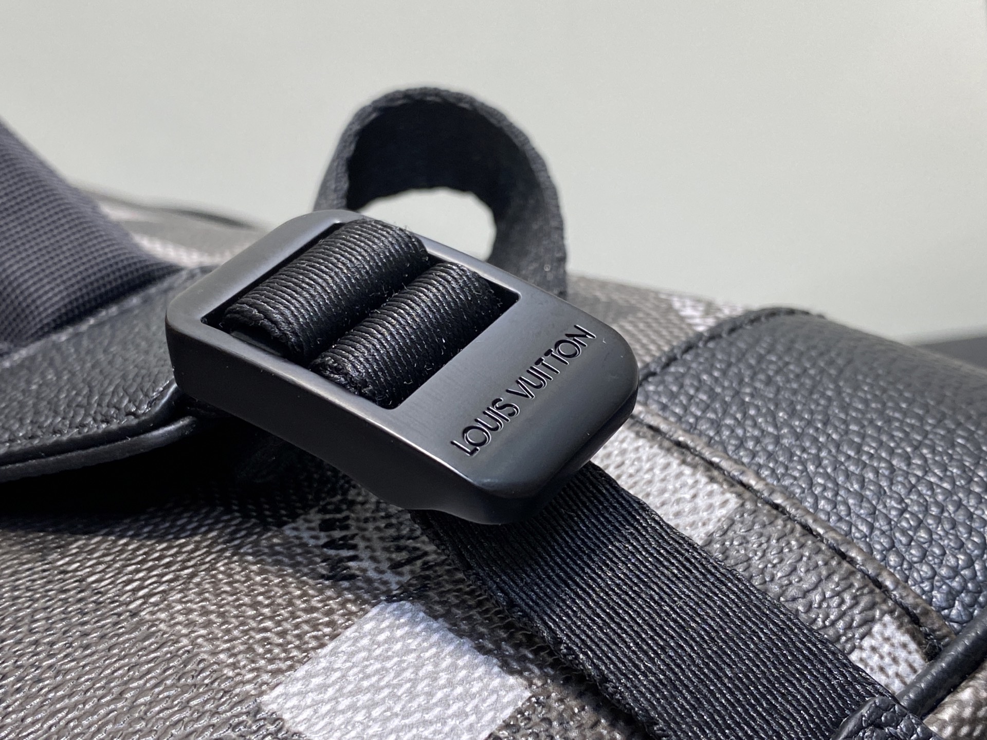 Louis Vuitton Christopher Backpack(38.1 × 43.94 × 12.45CM)