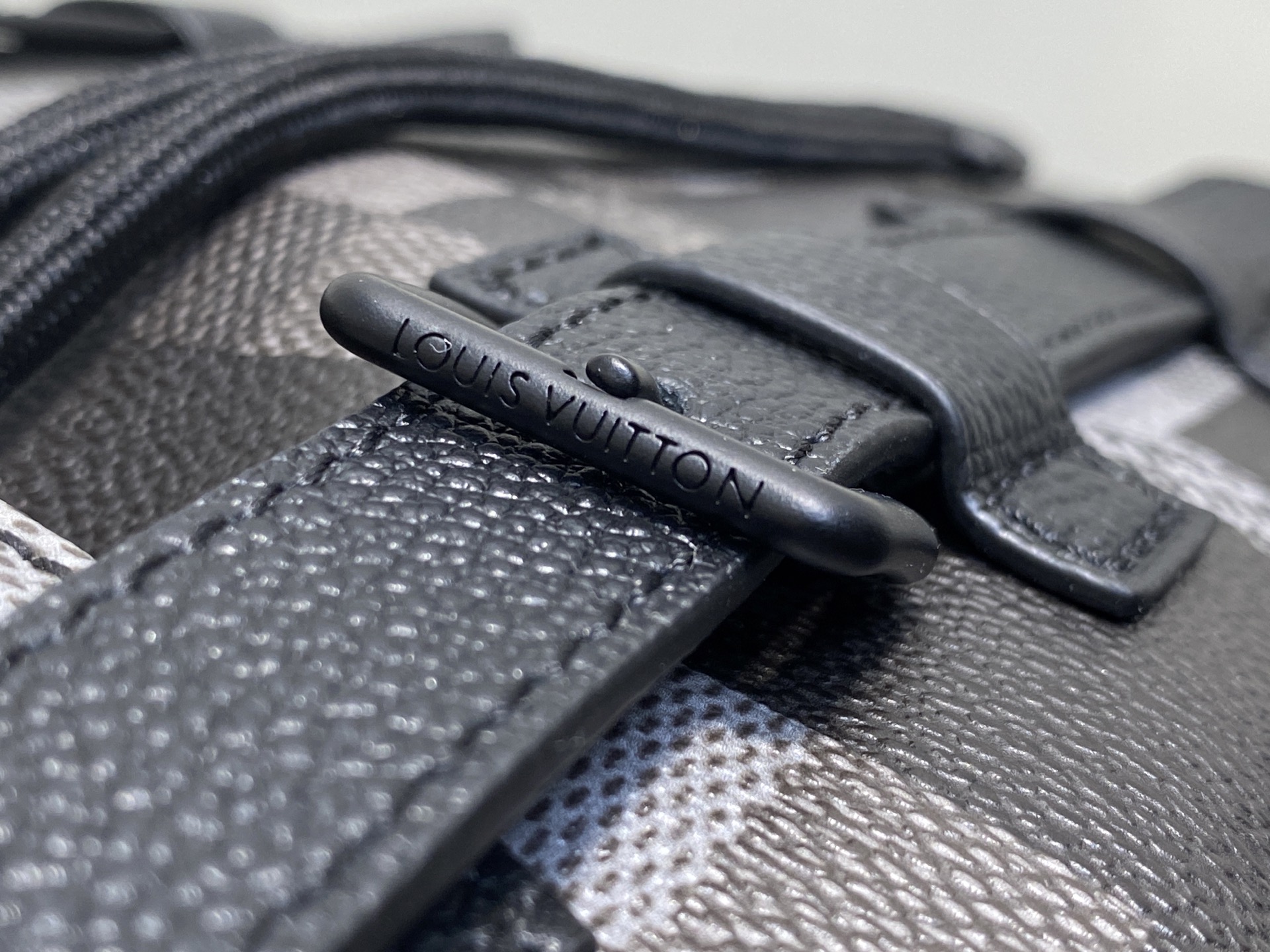 Louis Vuitton Christopher Backpack(38.1 × 43.94 × 12.45CM)