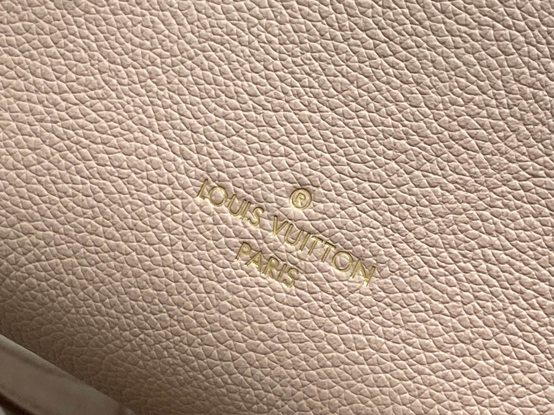 Louis Vuitton Side Trunk Bag (18.0 x 12.5 x 8 CM)