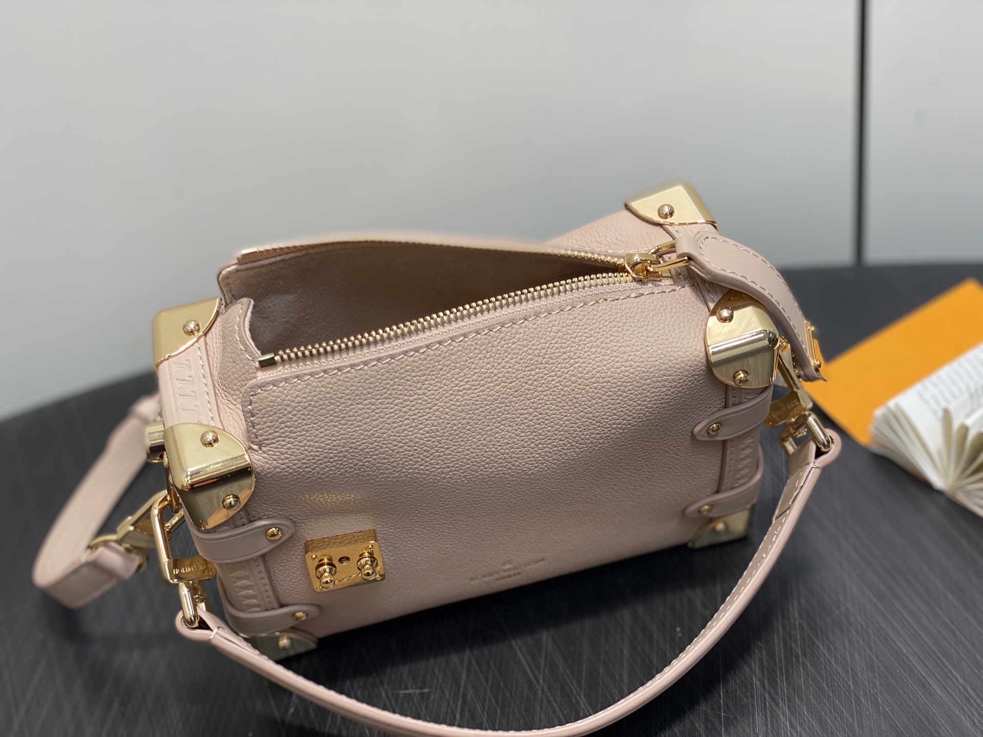 Louis Vuitton Side Trunk Bag (18.0 x 12.5 x 8 CM)