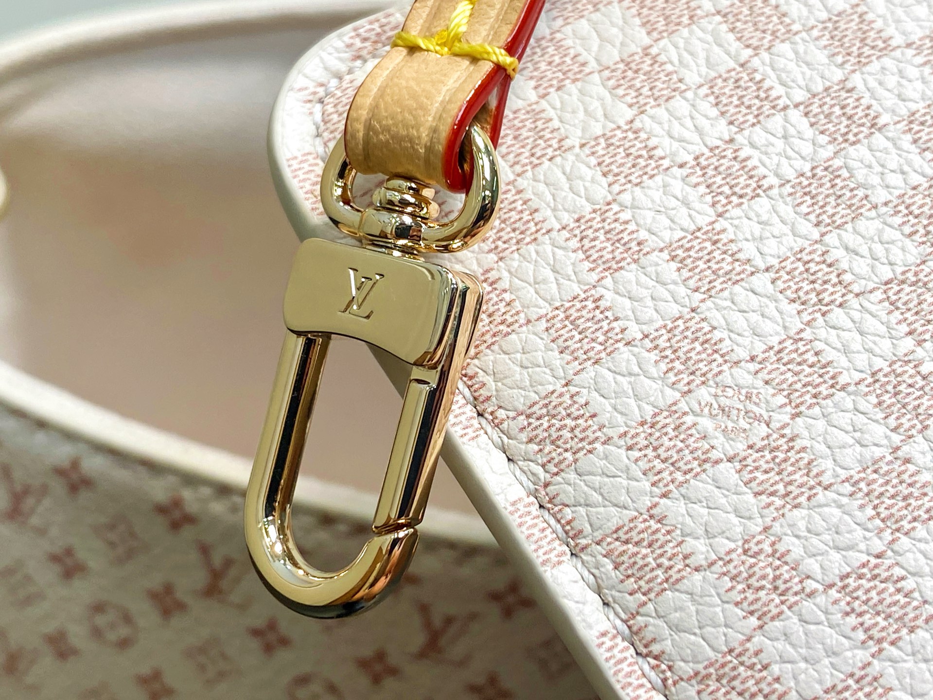 Louis Vuitton All In Bucket(18 x 12 x 16CM)