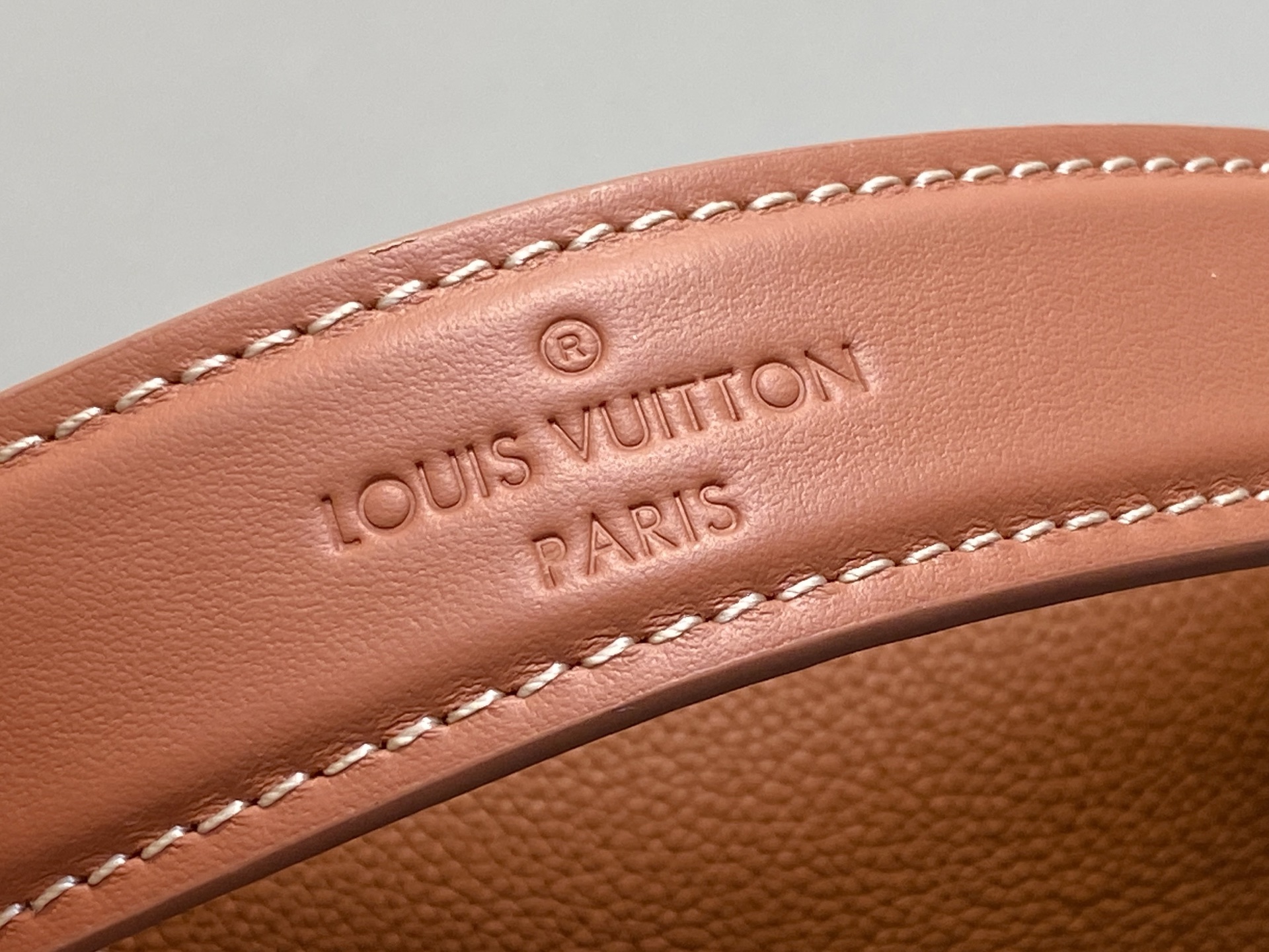 Louis Vuitton Side Trunk Bag (18.0 x 12.5 x 8 CM)
