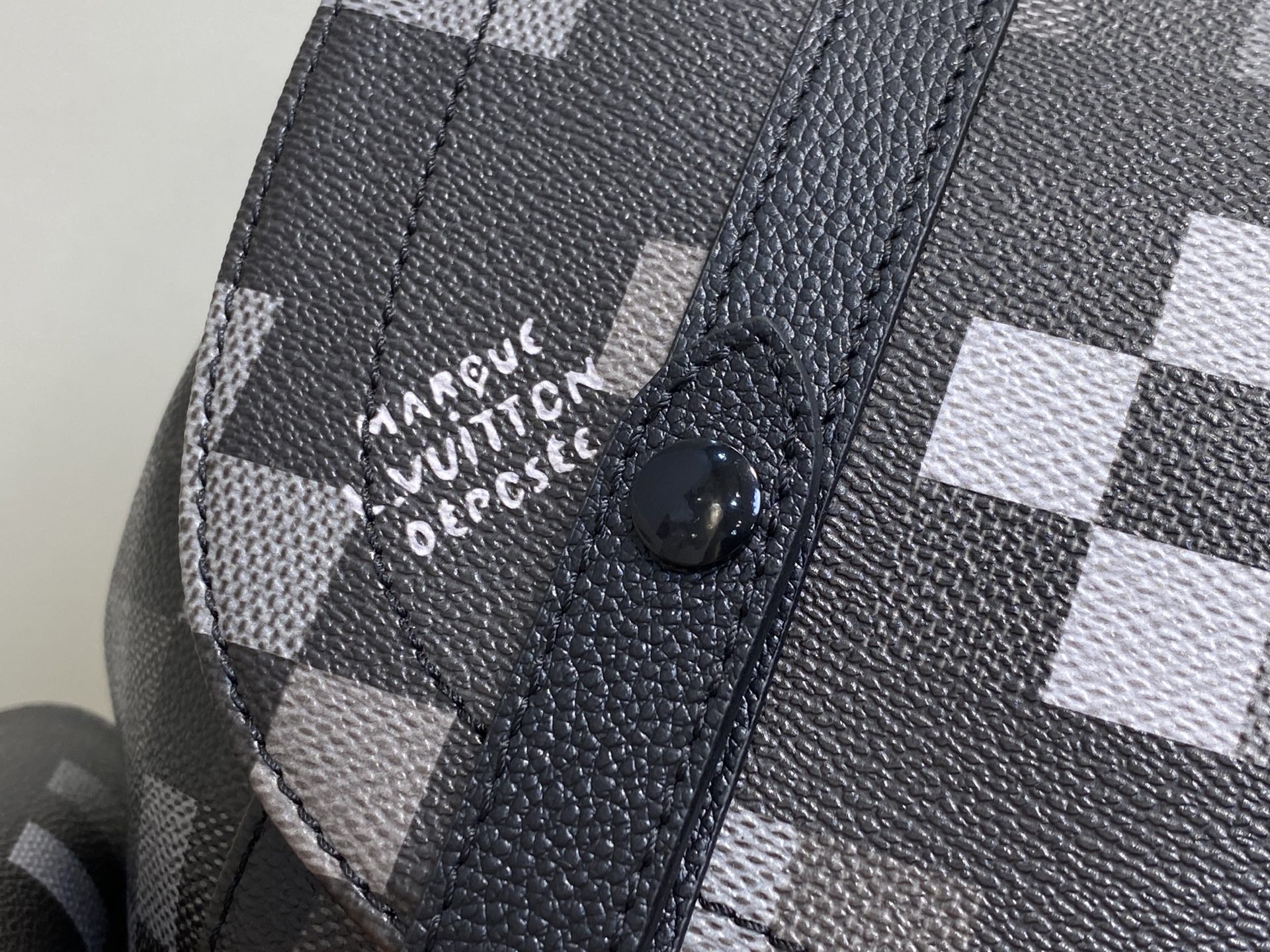 Louis Vuitton Christopher Backpack(38.1 × 43.94 × 12.45CM)