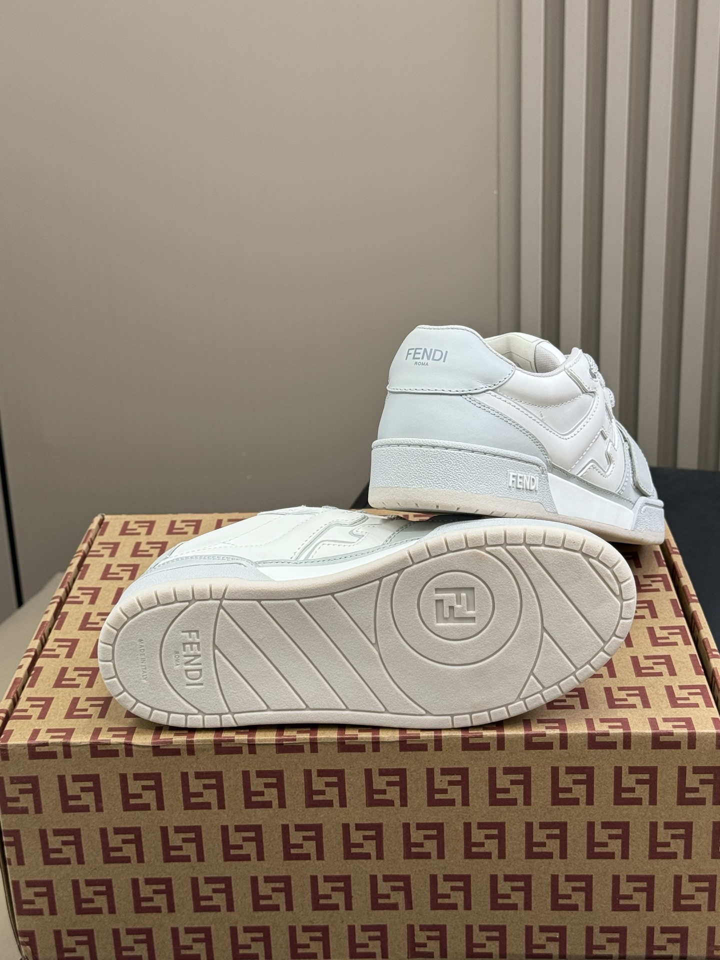 Fend* 2025ss Sneakers(EU35-45)