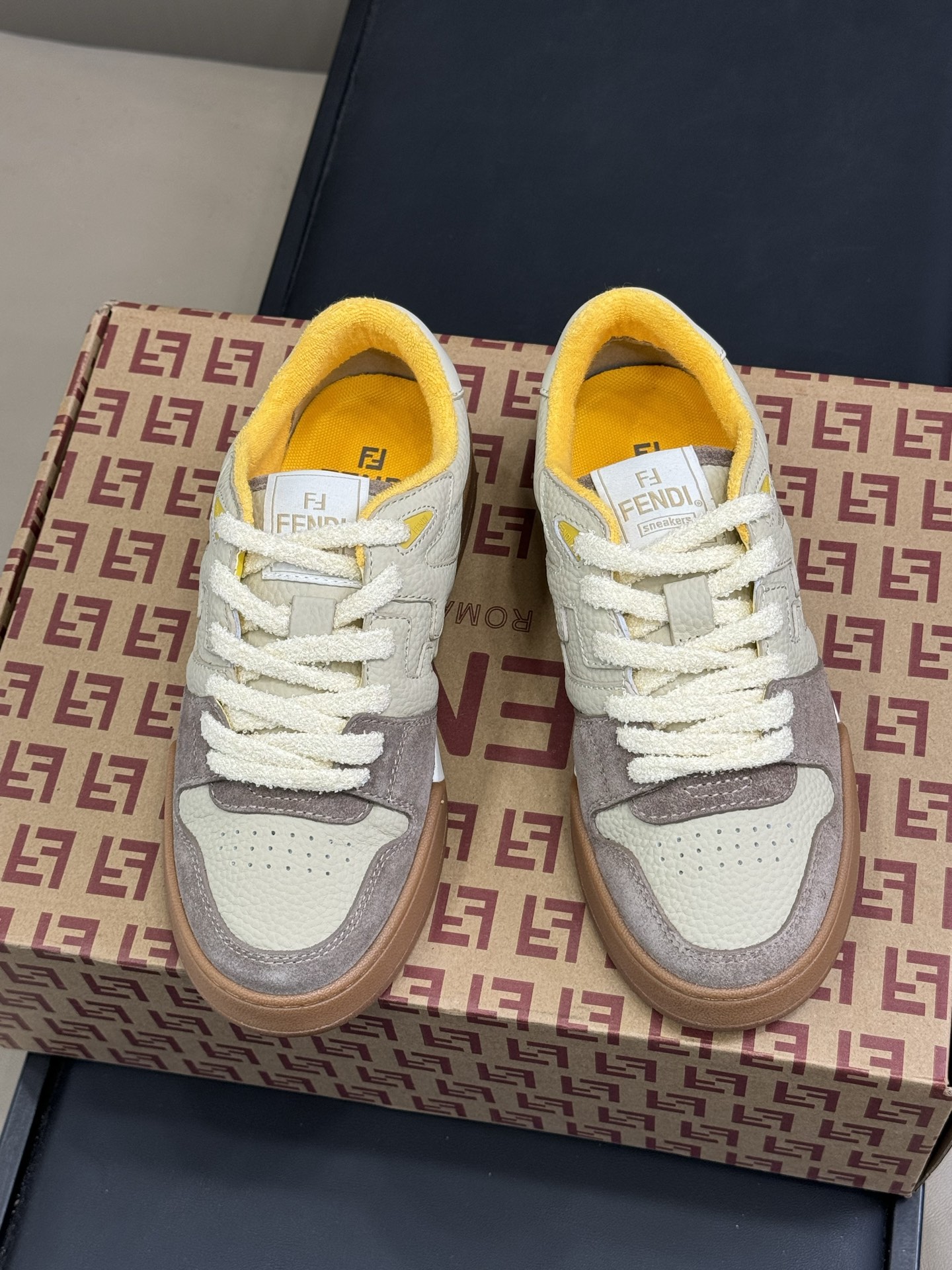 Fend* 2025ss Sneakers(EU35-45)