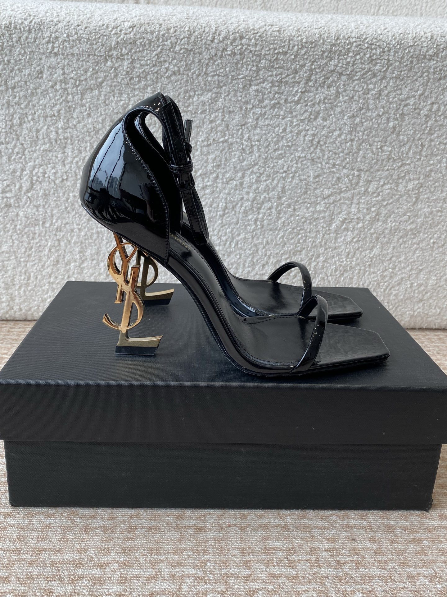 YSL 2025SS Sandals-10CM(EU35-412