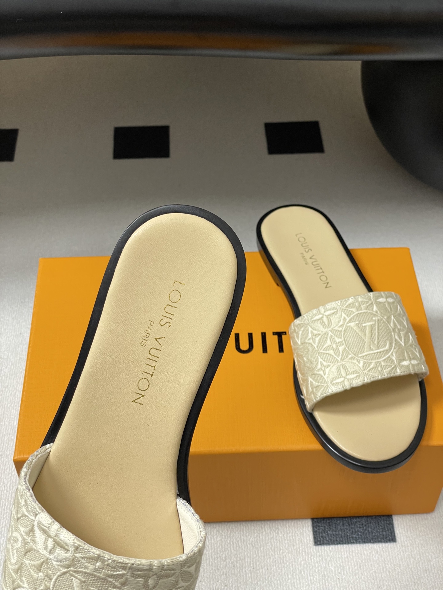 Lou*s Vuitton Lily Slides(EU35-41)
