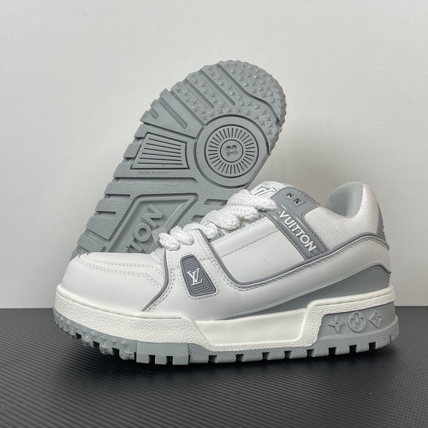 Lou*s Vuitton Trainer Maxi Sneakers(EU35-46)