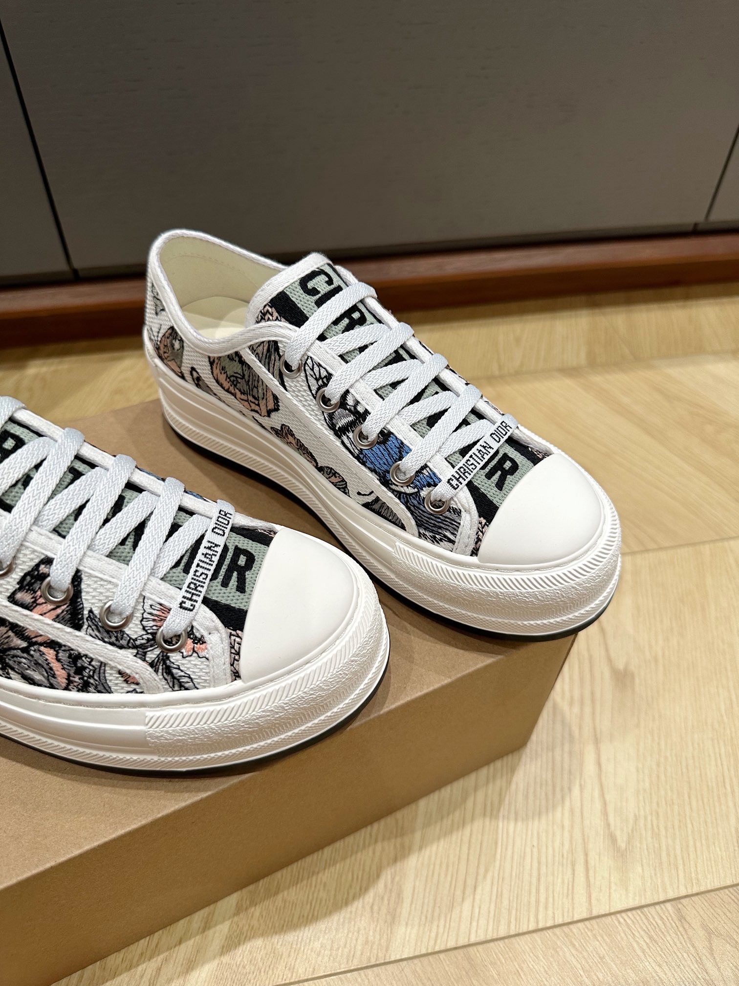 Di0r CD Sneaker（EU35-41)