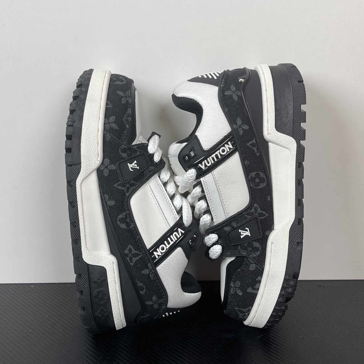 Lou*s Vuitton Trainer Maxi Sneakers(EU35-46)