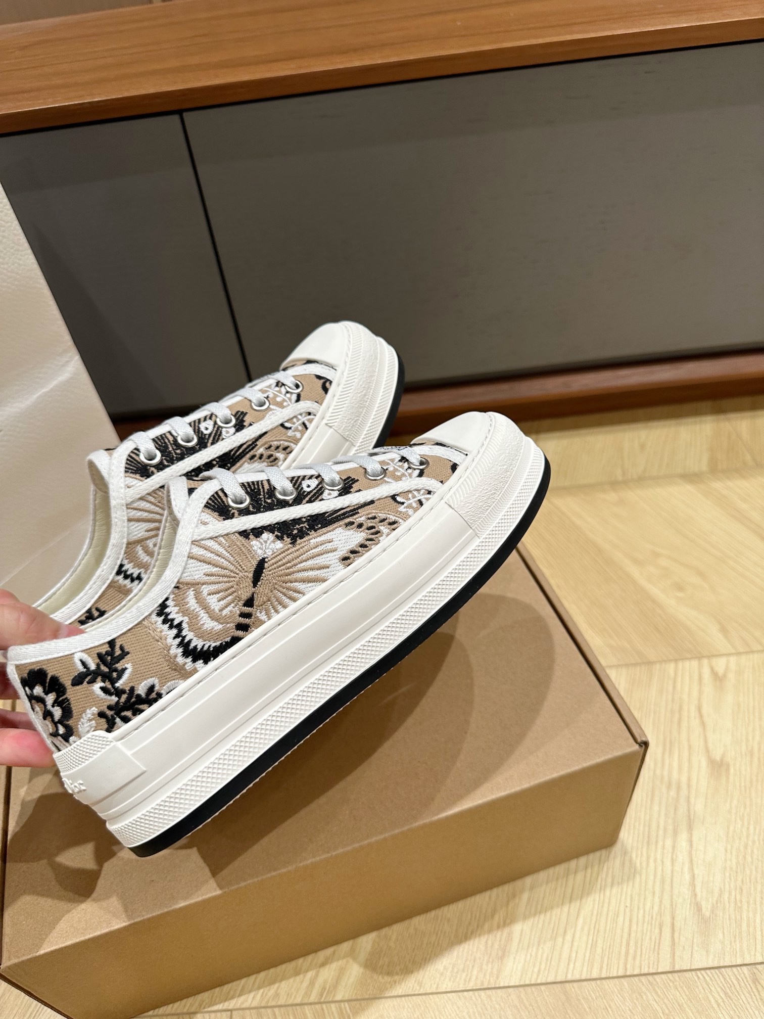 Di0r CD Sneaker（EU35-41)