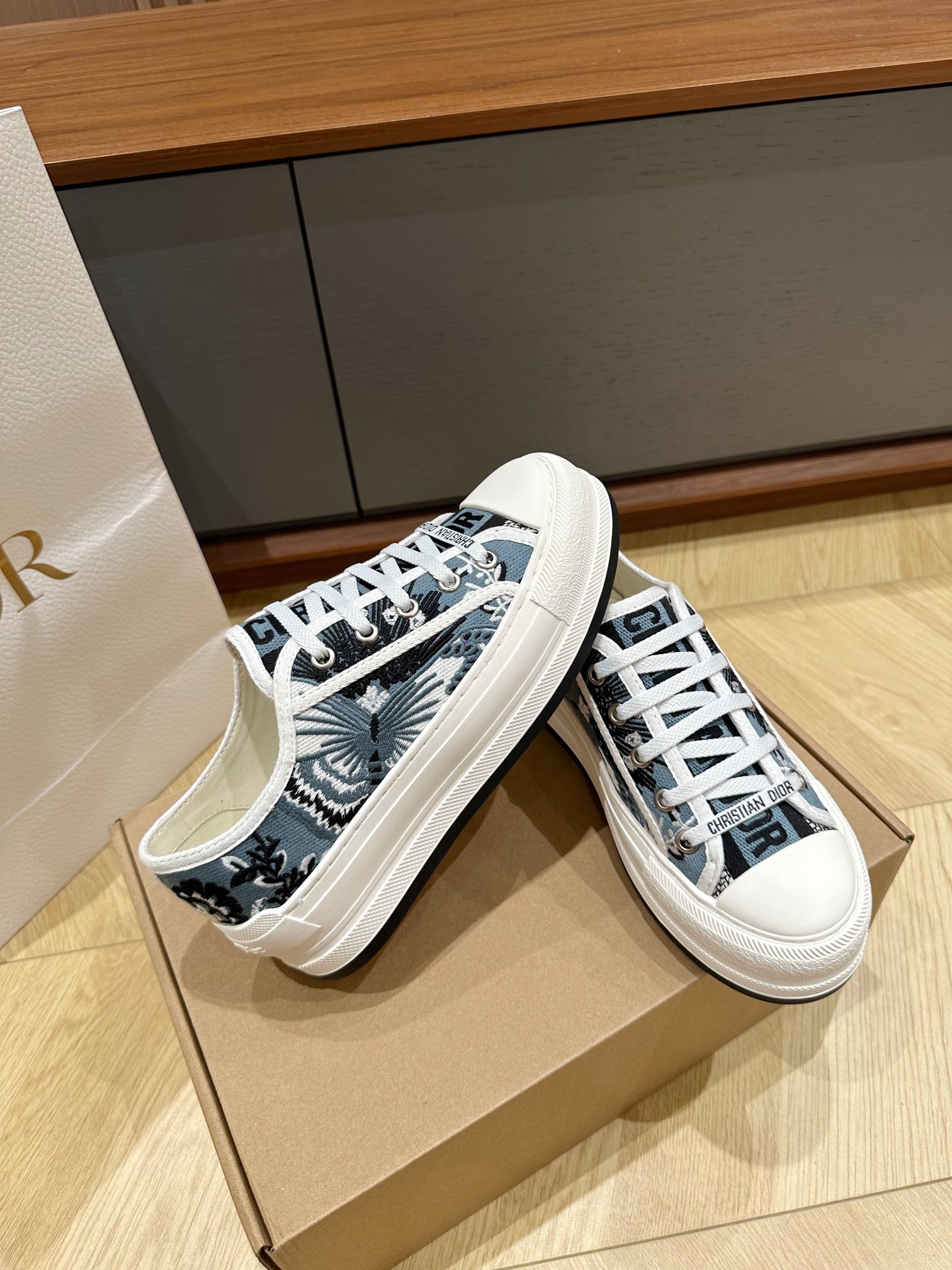 Di0r CD Sneaker（EU35-41)