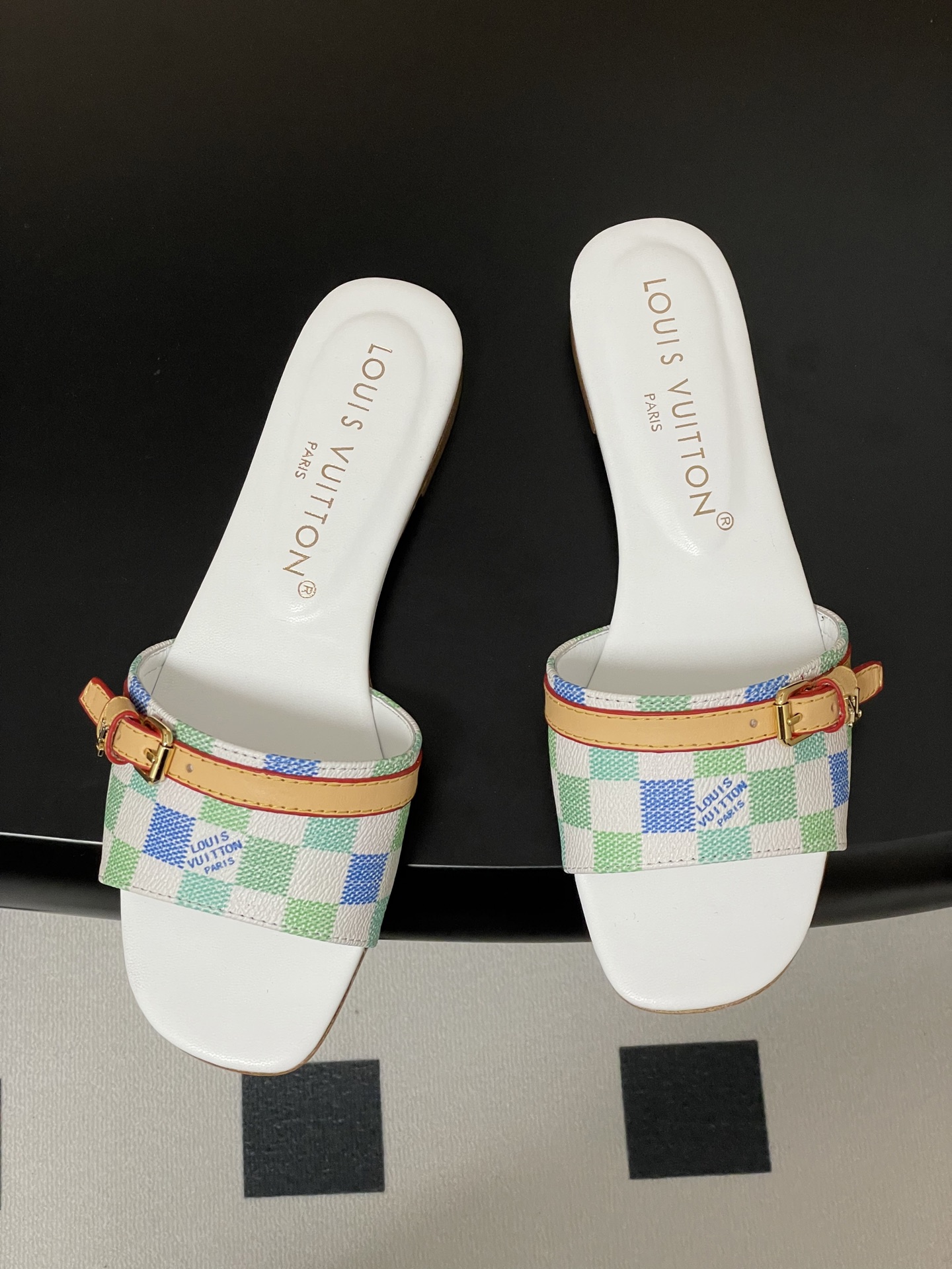 Lou*s Vuitton Slides(EU35-41)