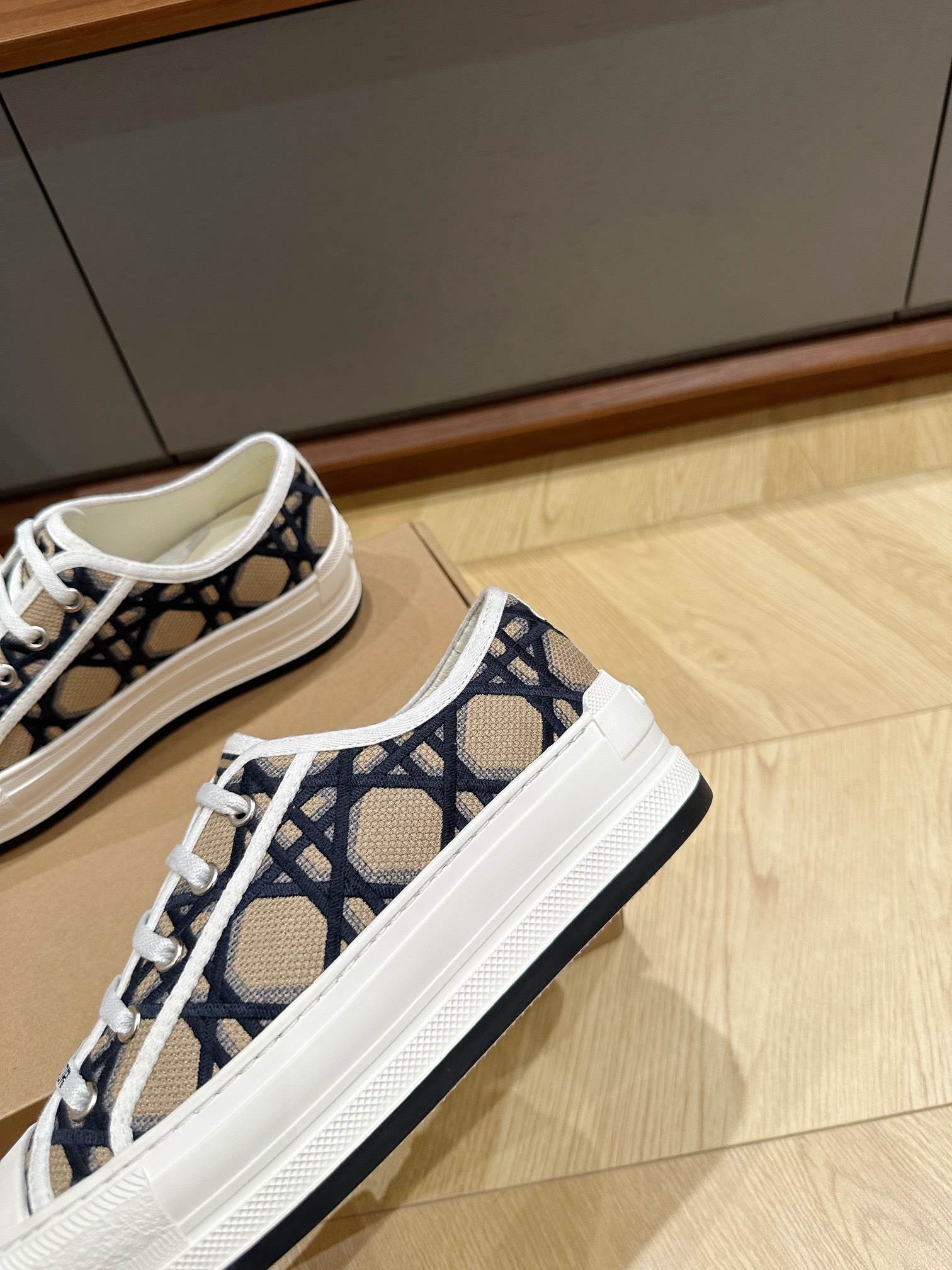 Di0r CD Sneaker（EU35-41)