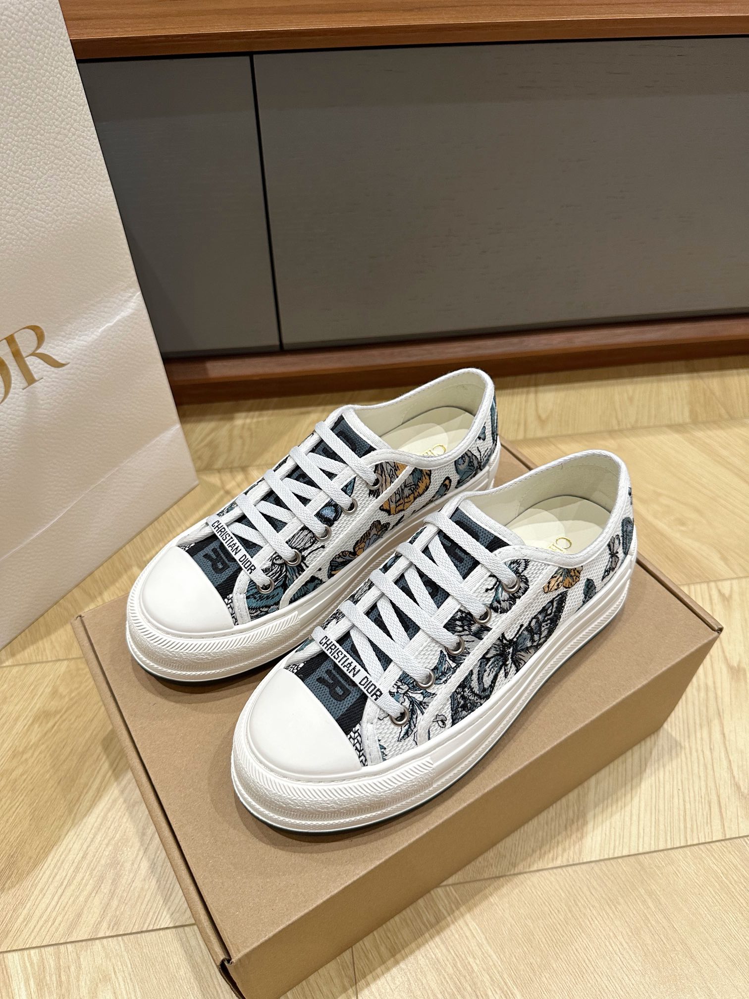 Di0r CD Sneaker