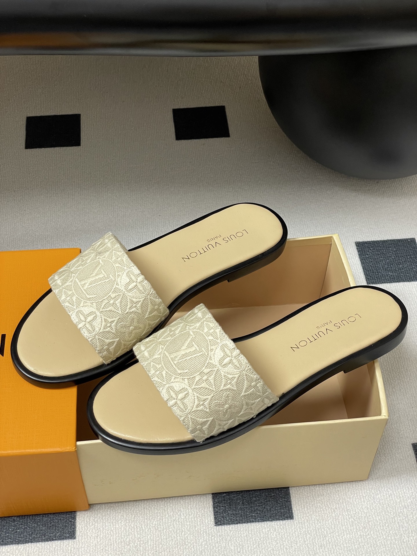 Lou*s Vuitton Lily Slides(EU35-41)