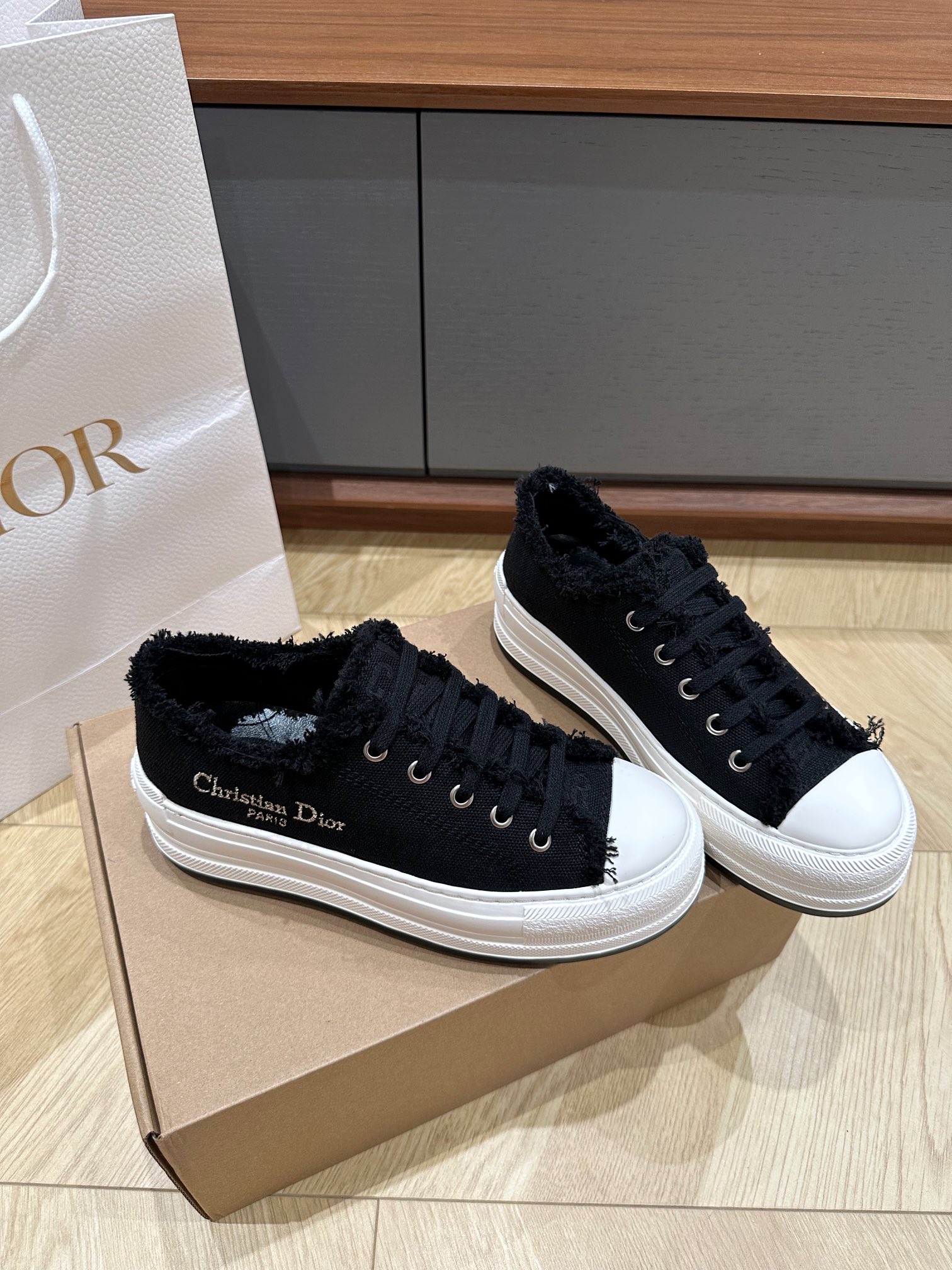 Di0r CD Sneaker（EU35-41)