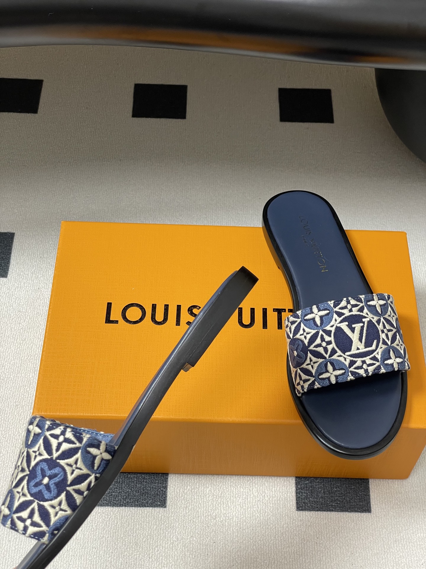 Lou*s Vuitton Lily Slides(EU35-41)