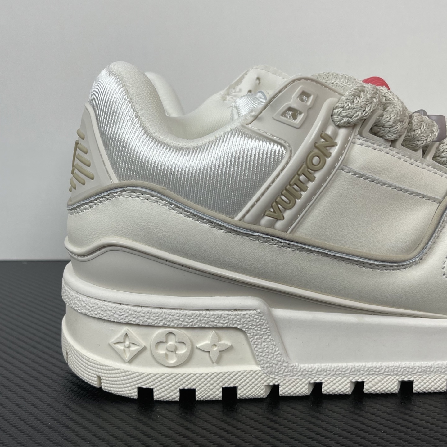 Louis Vuitton Trainer Maxi Sneakers(EU35-46)