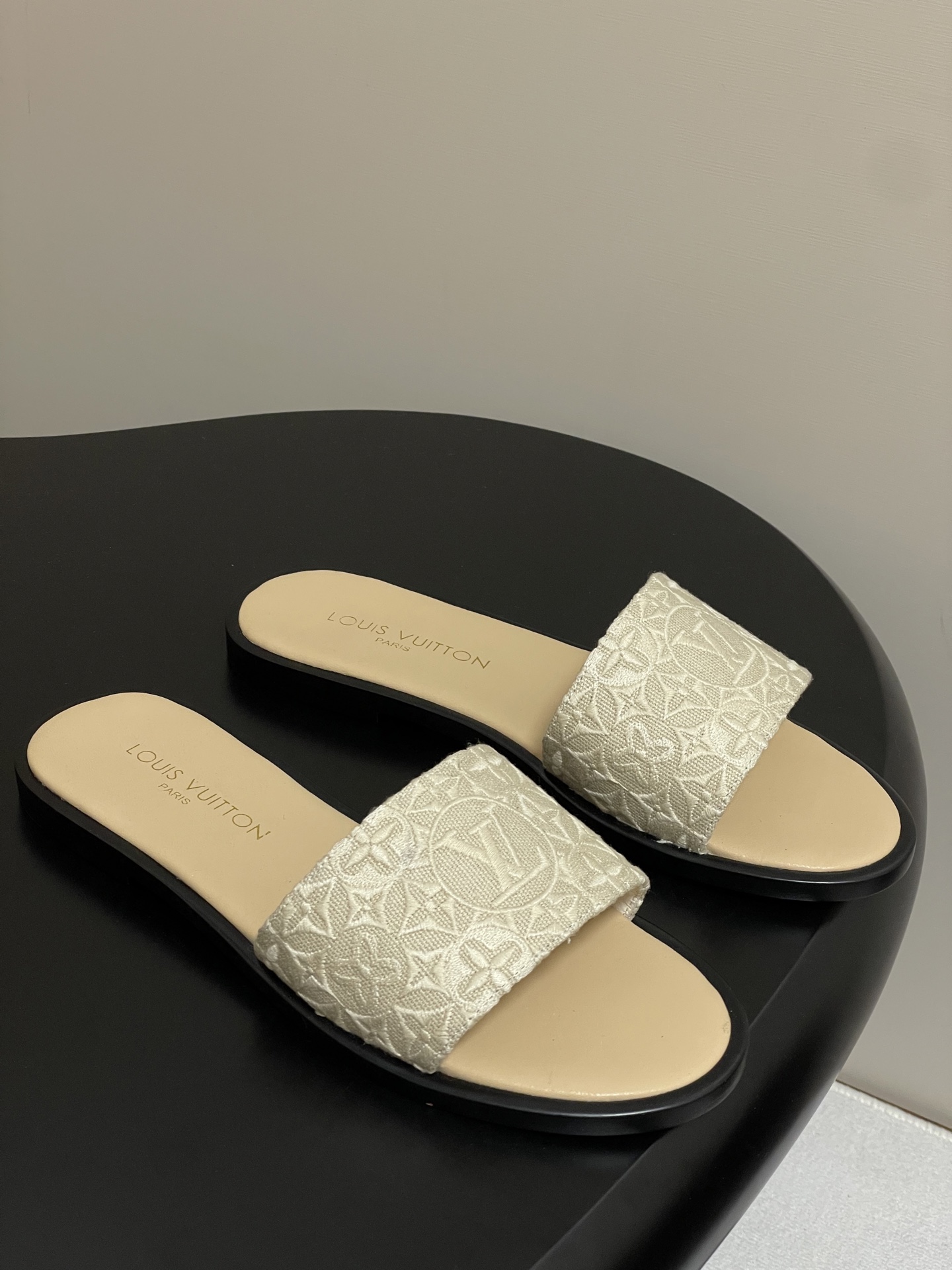 Lou*s Vuitton Lily Slides(EU35-41)