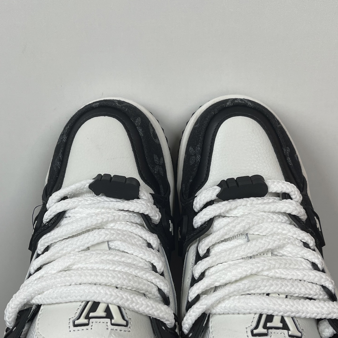 Lou*s Vuitton Trainer Maxi Sneakers(EU35-46)