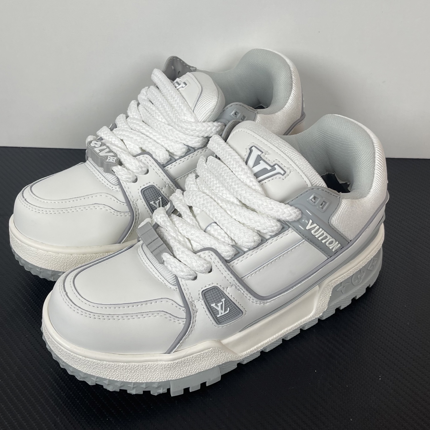 Lou*s Vuitton Trainer Maxi Sneakers(EU35-46)