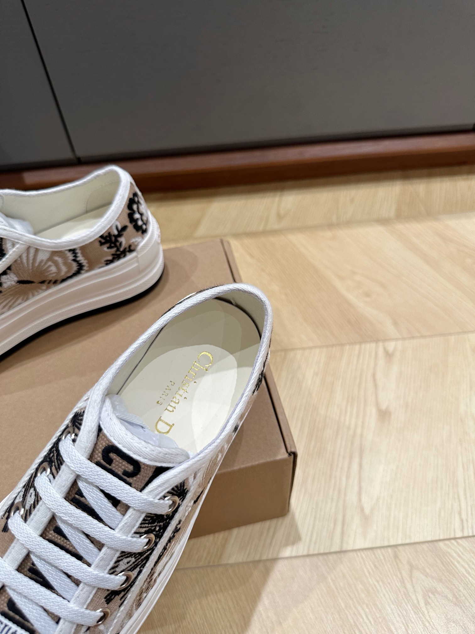 Di0r CD Sneaker（EU35-41)