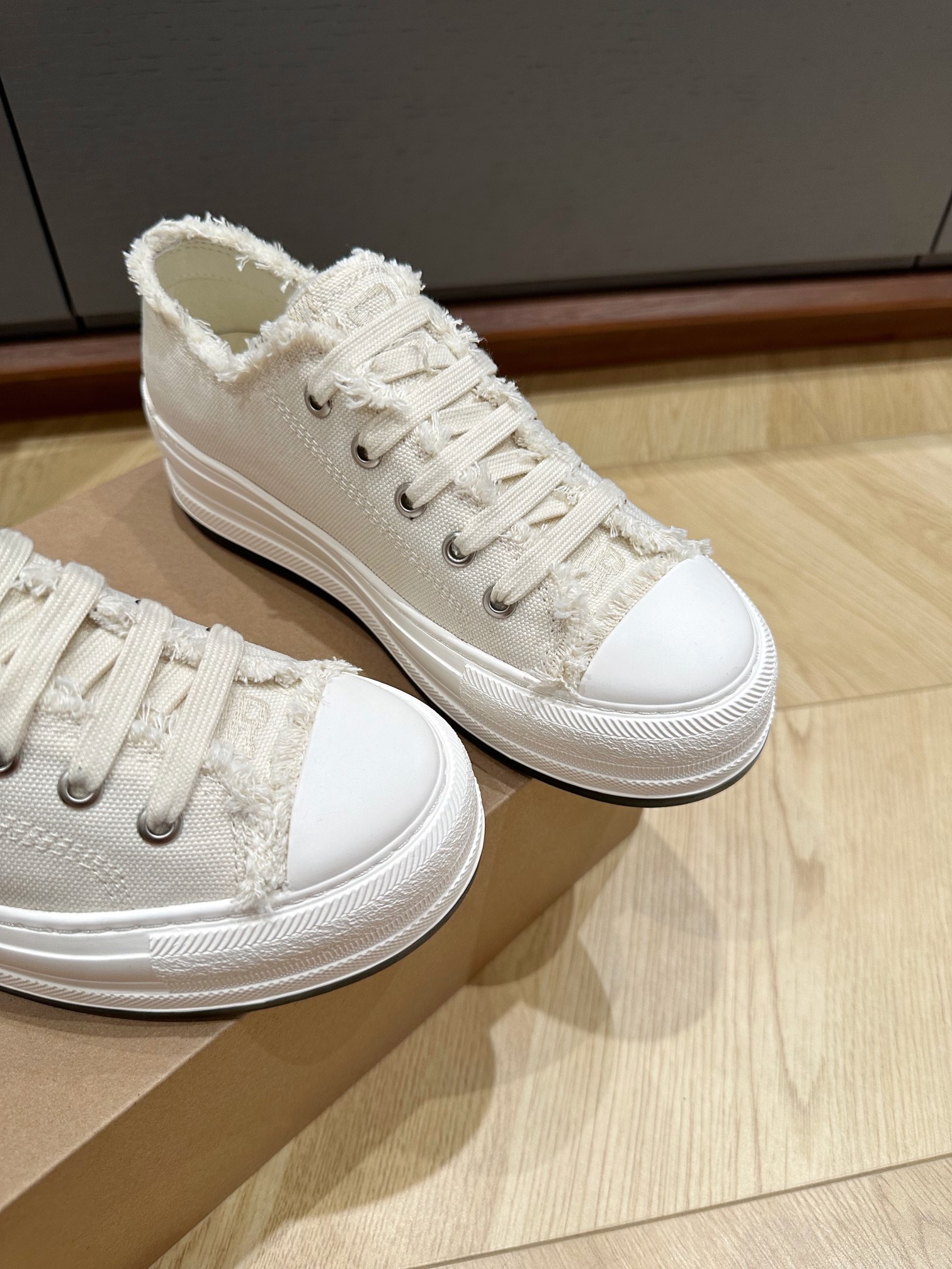 Di0r CD Sneaker（EU35-41)