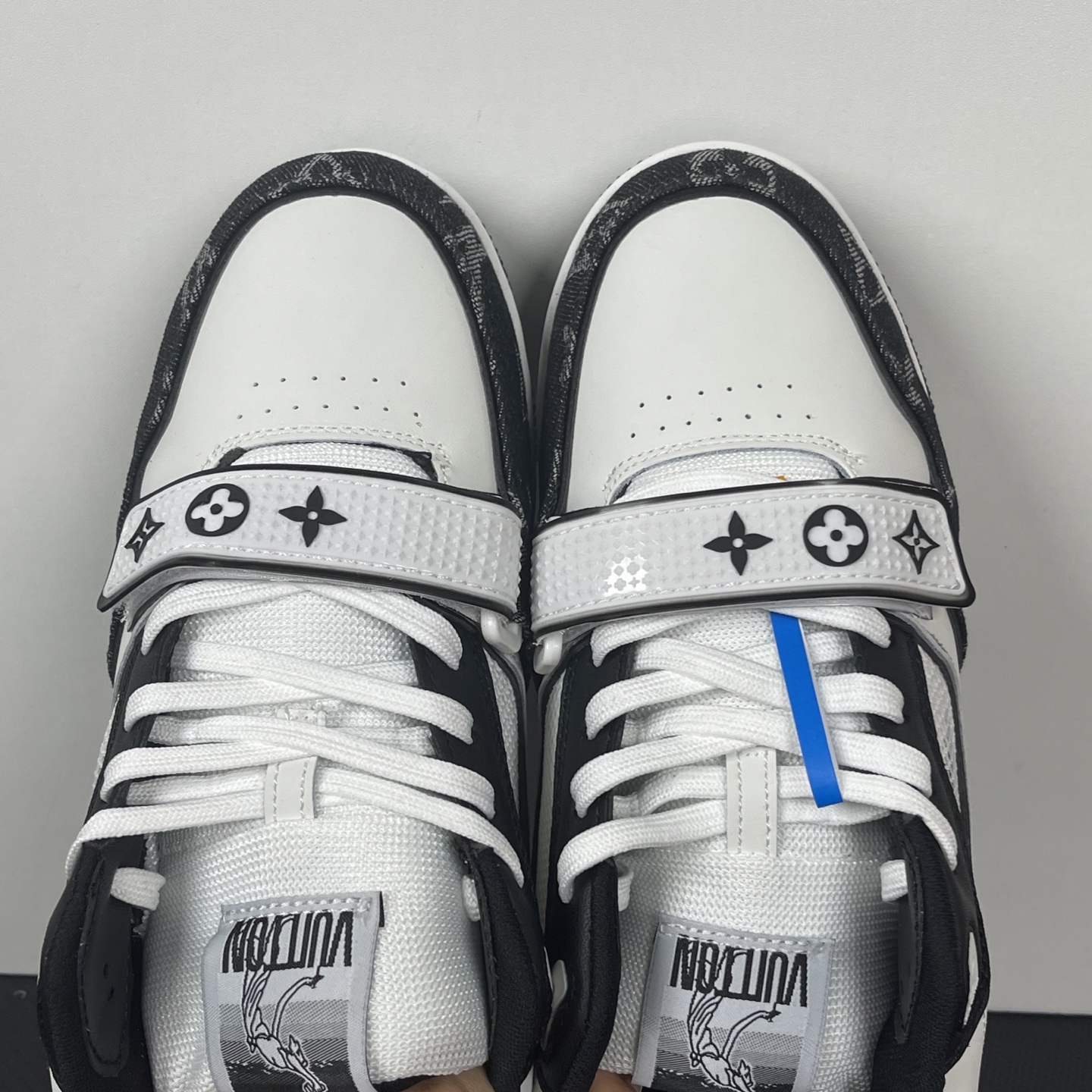 Louis Vuitton Trainer Sneakers(EU35-46)