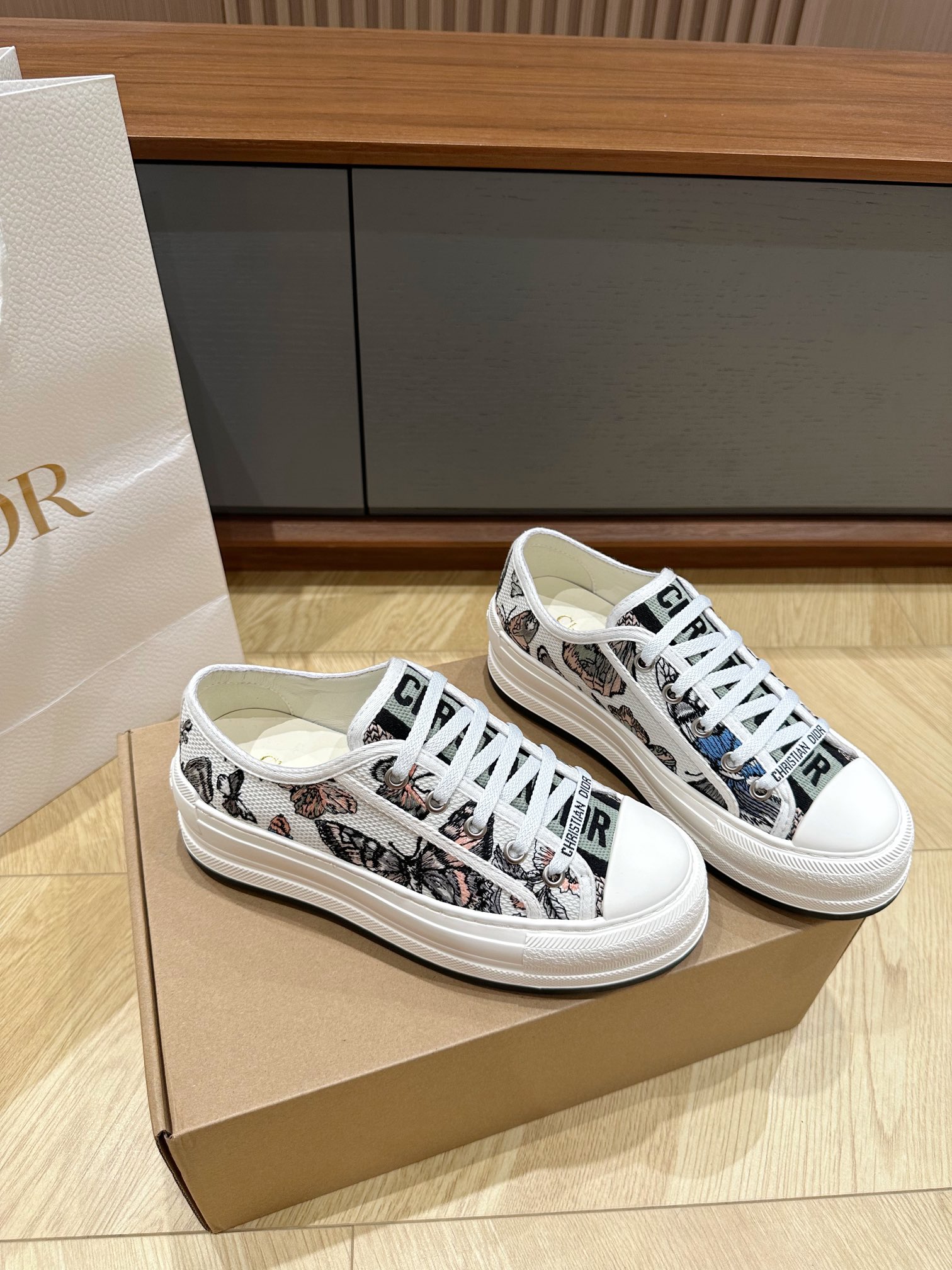 Di0r CD Sneaker（EU35-41)