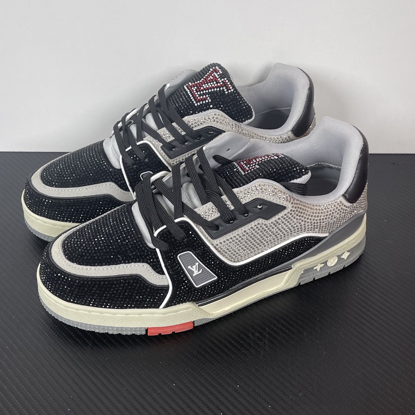 Louis Vuitton Trainer Sneakers(EU35-45)