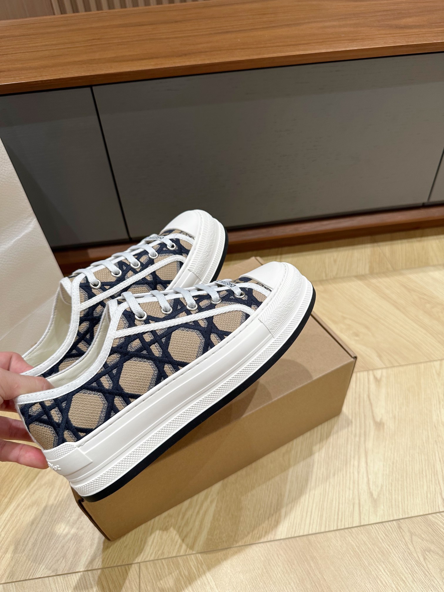 Di0r CD Sneaker（EU35-41)