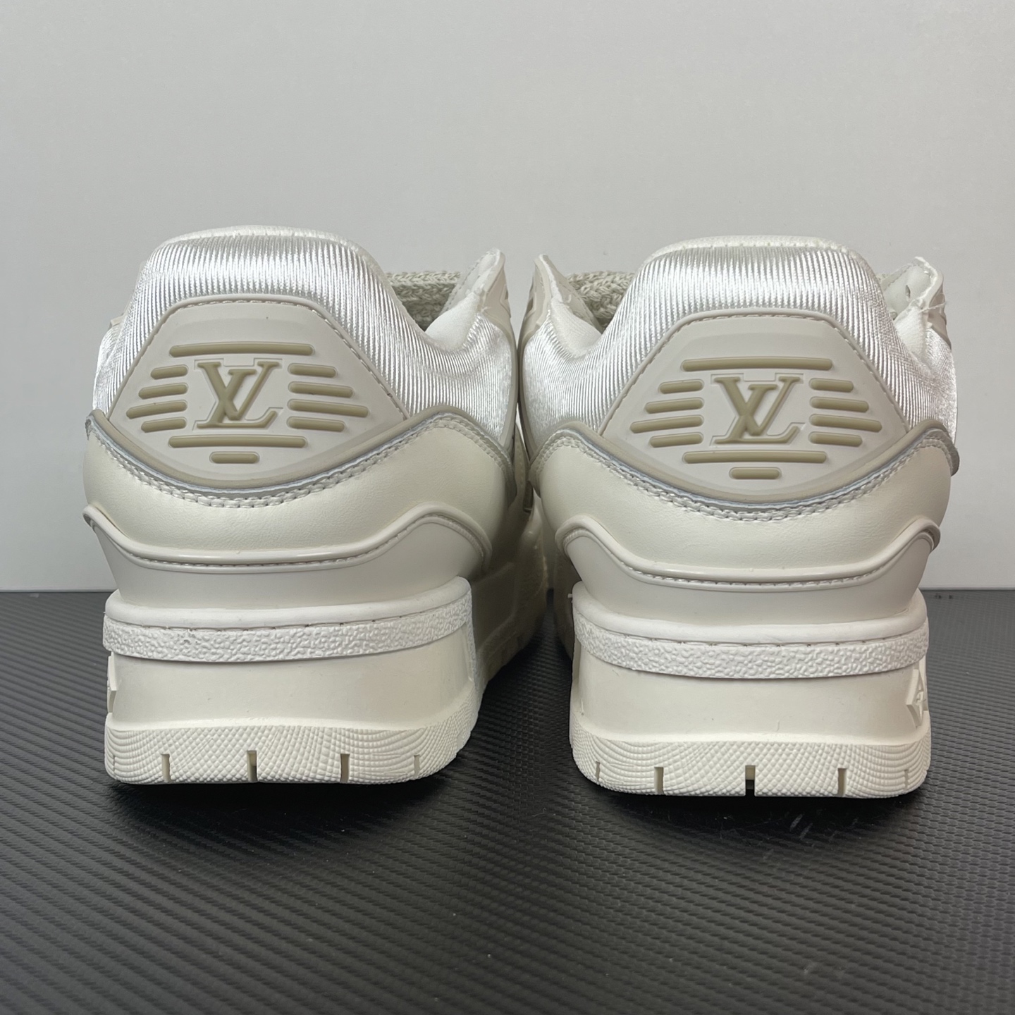 Louis Vuitton Trainer Maxi Sneakers(EU35-46)