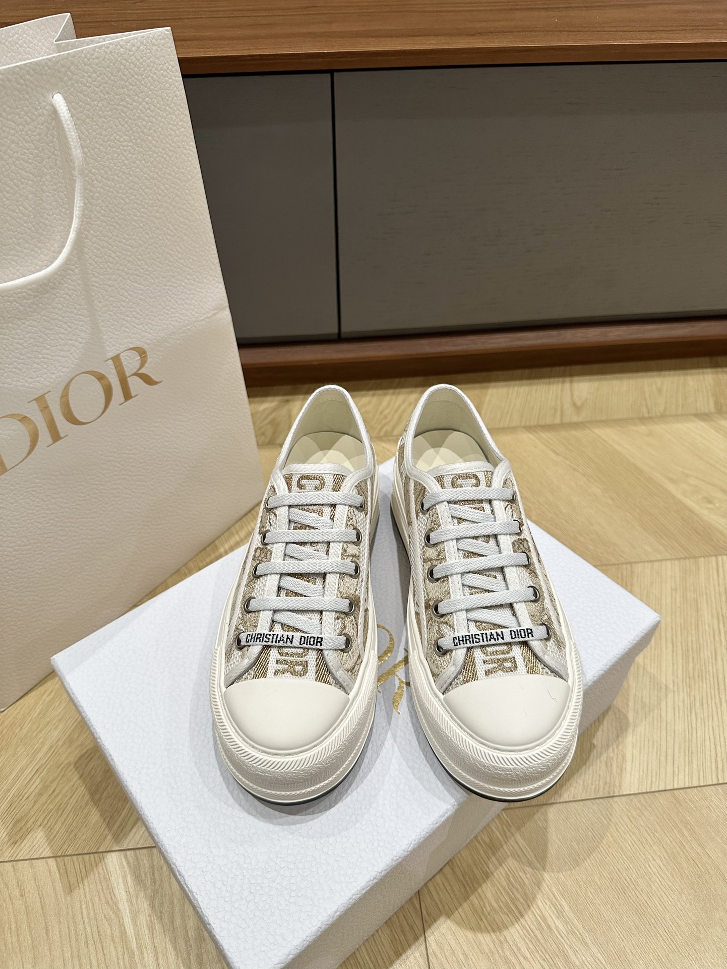 Di0r CD Sneaker（EU35-41)