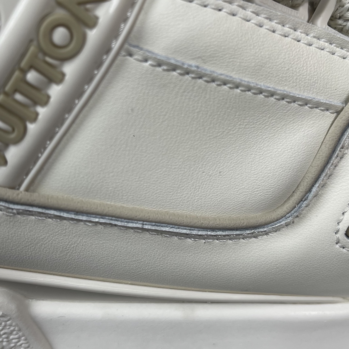 Louis Vuitton Trainer Maxi Sneakers(EU35-46)