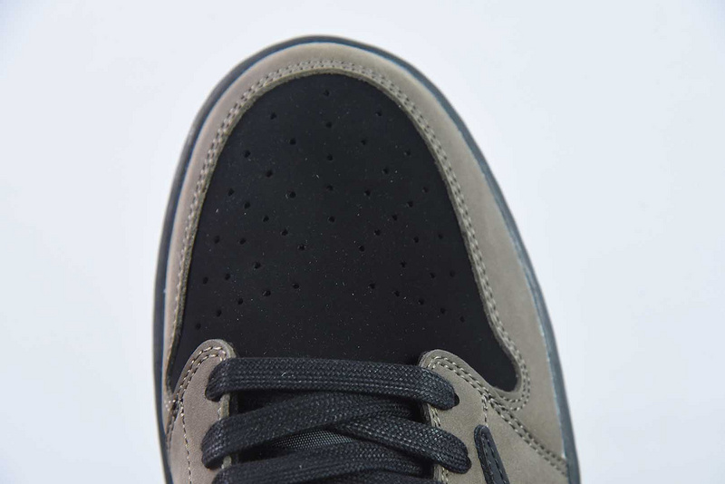 Travis Scott x Air Jordan 1 Low OG “DM7866-202