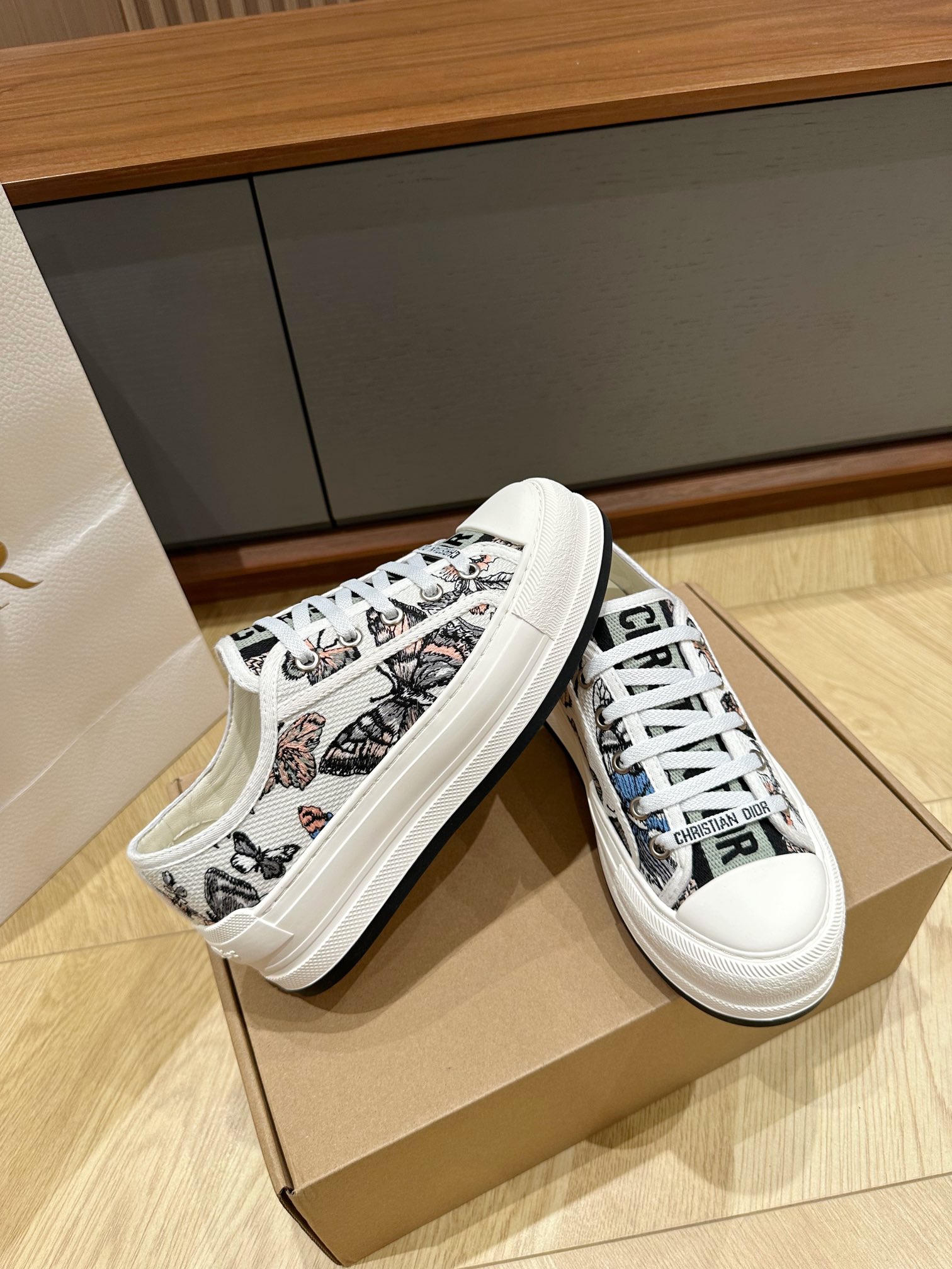 Di0r CD Sneaker（EU35-41)