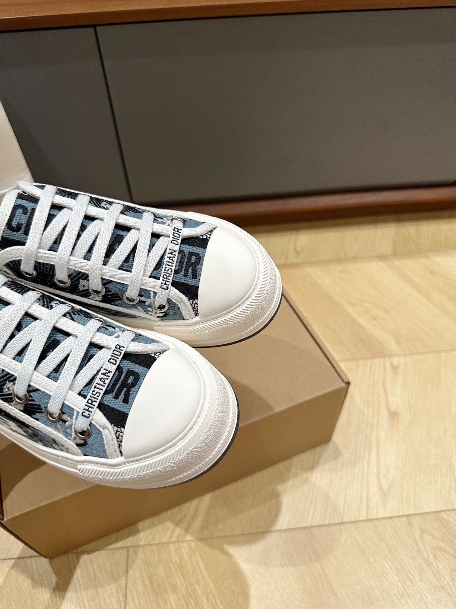 Di0r CD Sneaker（EU35-41)