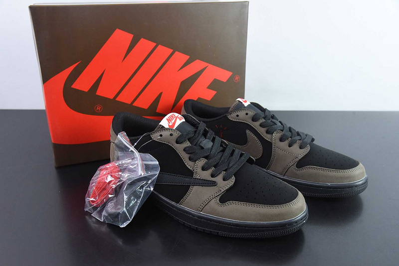 Travis Scott x Air Jordan 1 Low OG “DM7866-202