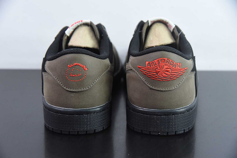 Travis Scott x Air Jordan 1 Low OG “DM7866-202