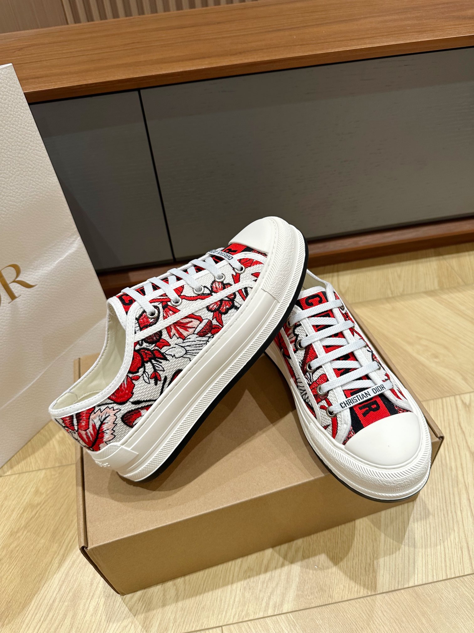 Di0r CD Sneaker（EU35-41)