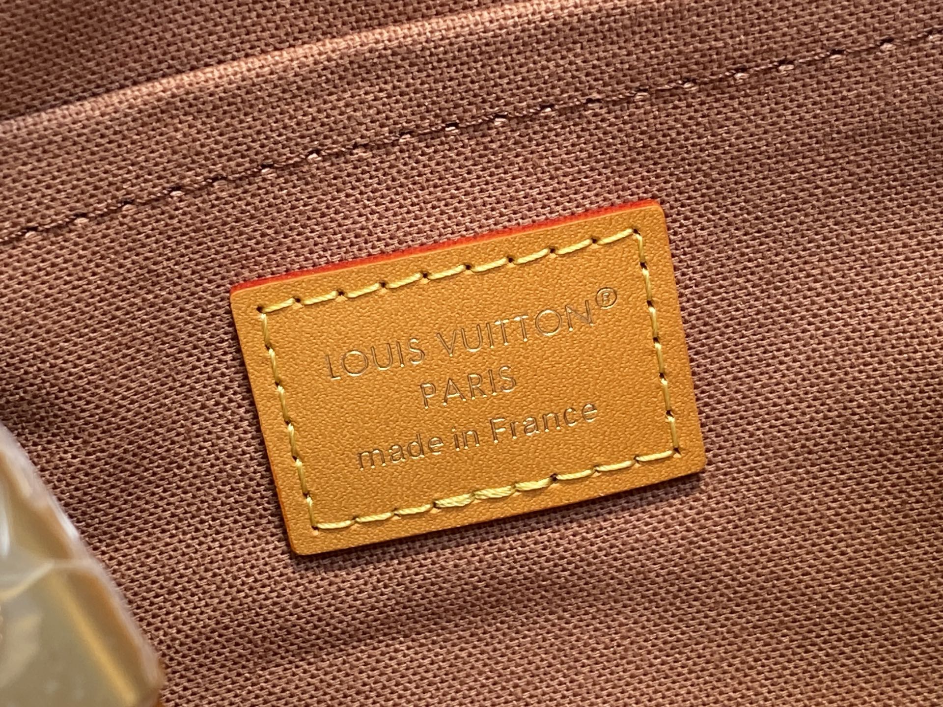 Louis Vuitton Mini Soft Trunk Bag(18.5 x 13 x 8CM)