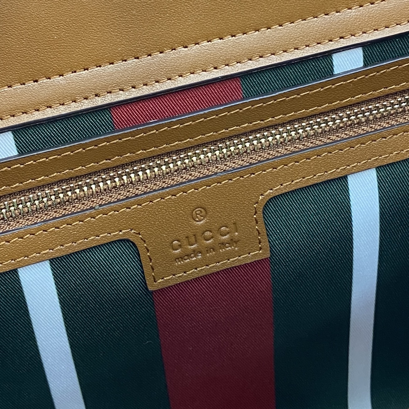 Gucc* Padlock Shoulder Bag(31*21*11CM)