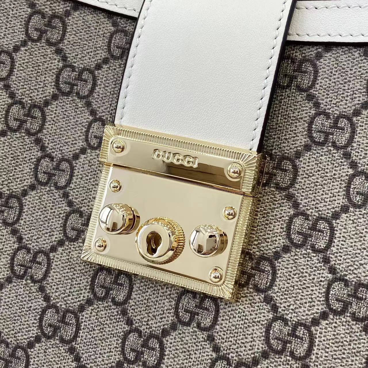 Gucc* Padlock Shoulder Bag(31*21*11CM)