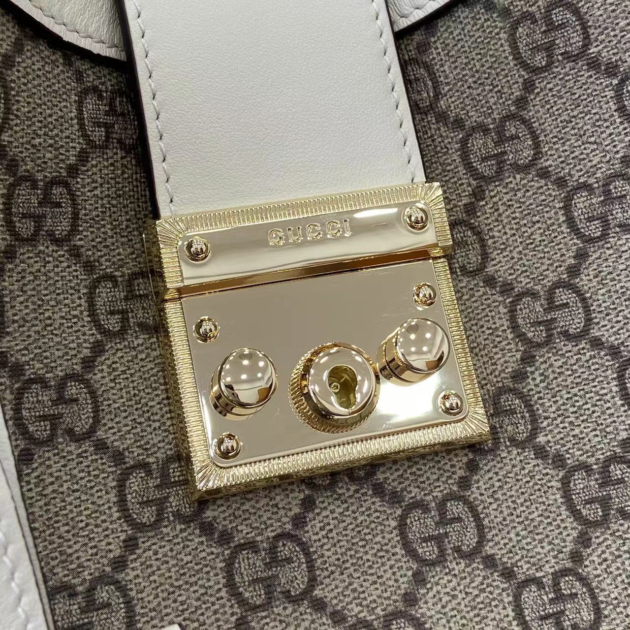 Gucc* Padlock Shoulder Bag(29*23.5*15.5CM)