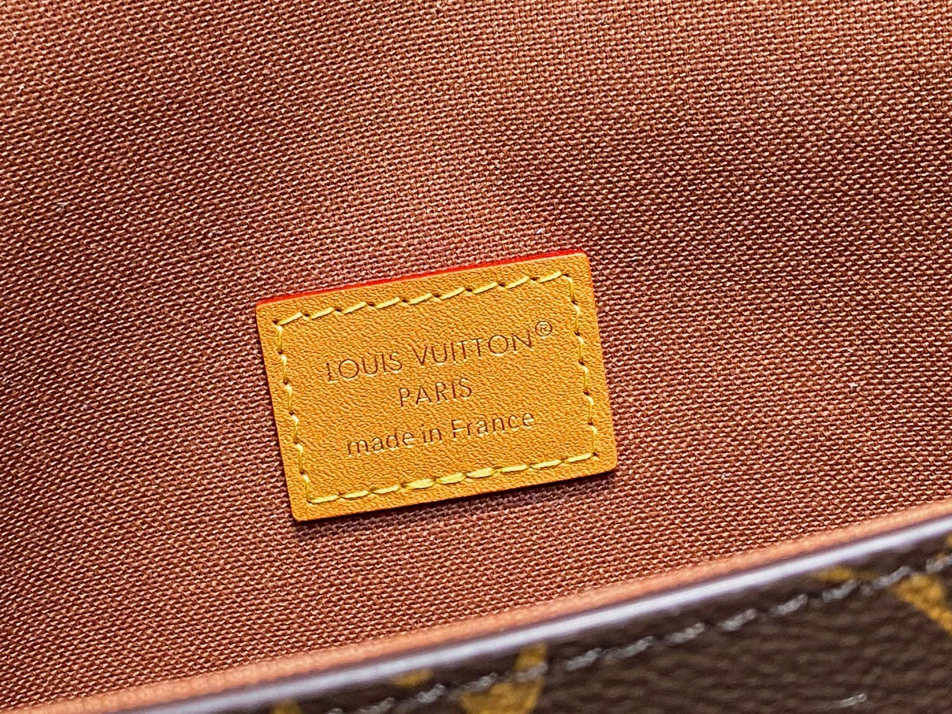 Louis Vuitton Steamer Mini Bag(11 x 6.5 x 18CM)